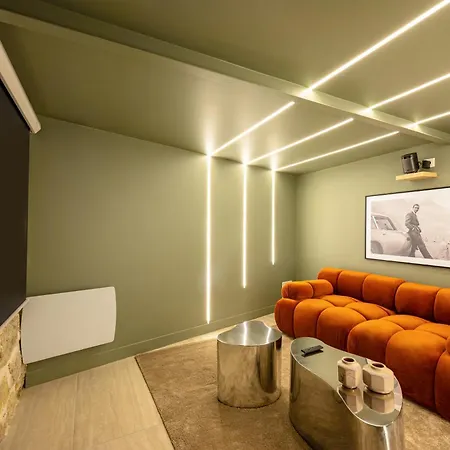 Apartment Loft Design With Sauna And Cinema *